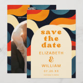 Groovy Retro Wavy Boho Hochzeit Foto QR Code Save The Date (Vorne/Hinten)