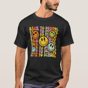 Groovy Retro zurück zur Schule glücklich ersten Ta T-Shirt