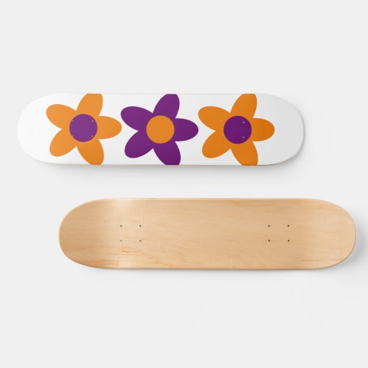 Groovy Riant Retro Blume Minimalistisch Skateboard (Horizontal)
