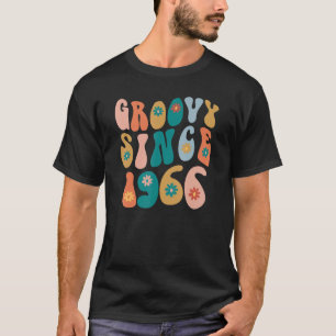 Groovy Seit 1966 56. Geburtstag Hippie Style 56 Ye T-Shirt