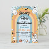 Groovy Spooky Vibes Ghost Birthday Einladung (Stehend Vorderseite)