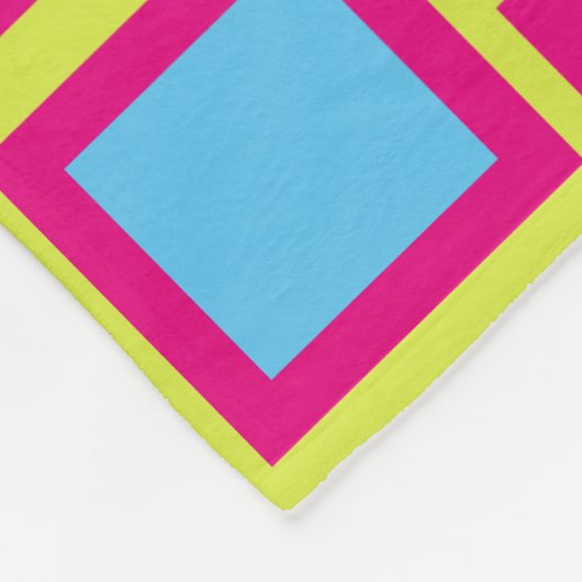 Groovy Squares Neon Pink Blue Yellow Green Name Fleecedecke (Ecke)