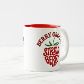 Groovy Strawberry Retro 70er Vibes Zweifarbige Tasse (VorderseiteRechts)