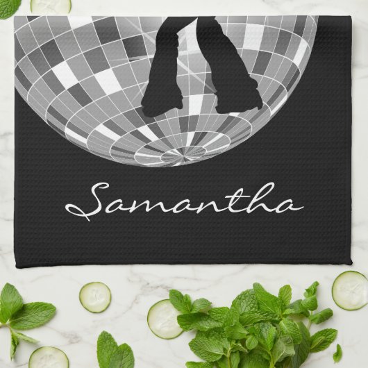 Groovy Tänzer-Silhouette auf DiscoBall Küchentuch (Gefaltet)