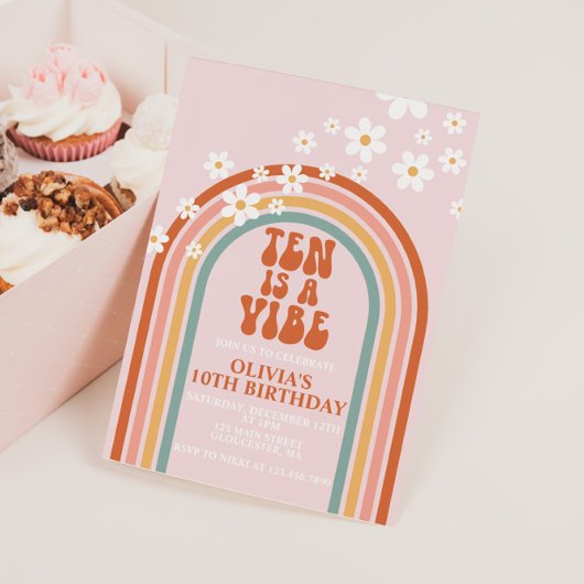 Groovy Ten ist ein Vibe daisy Regenbogen 10. Gebur Einladung