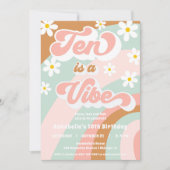 Groovy Ten ist ein Vibe Retro Pastells 10. Geburts Einladung (Vorderseite)