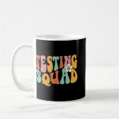 Groovy Testing Squad Test Day Motivierend Teacher Kaffeetasse (Links)