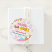 Groovy und stickig gestaltete Junggeselinnen-Absch Geschenkanhänger (Beispiel)