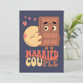 Groovy Verheiratet Couple Pancake Chocolate Liebe Einladung (Stehend Vorderseite)