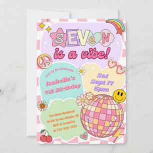 Groovy Vibe Retro Mädchen 7. Geburtstagseinladung Einladung