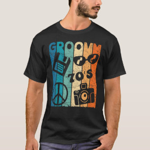 Groovy Vintag 70er Ästhetische Nostalgie in den 19 T-Shirt