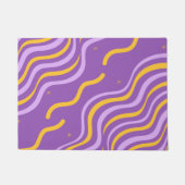 Groovy Wavy Stripe Lila Gelber Minimalistischer Fr Fußmatte (Vorderseite)