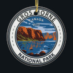 Gros Morne National Park Canada Travel Art Vintag Keramik Ornament<br><div class="desc">Gros Morne National Park Vektorgrafik Design. Der Park hat Fjorde und Berge,  die über einem vielfältigen Panorama von Stränden und Mooren,  Wäldern und kargen Klippen Turm.</div>