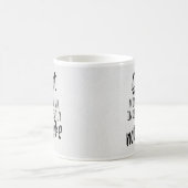 Großartige Köpfe denken unabhängig, nicht gleich K Kaffeetasse (Mittel)