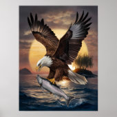 Großartiger Adler über einem Fisch Poster (Vorne)