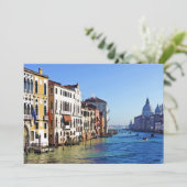 Großartiger Kanal Venedigs mit Liebe-Zitat Einladung (Stehend Vorderseite)