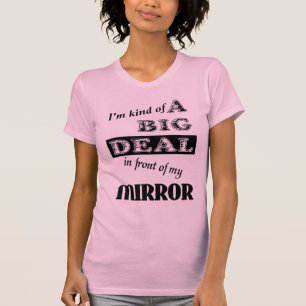 Großartiger Spiegel Lustiges T-Shirt Humor