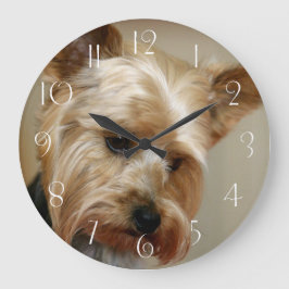 Großartiger Yorkshire Terrier Große Wanduhr