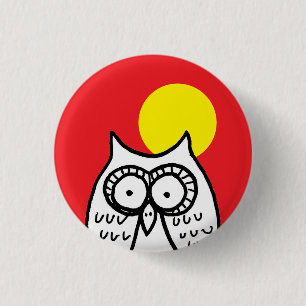Großäugige Cartoon-Eule und Mond Button