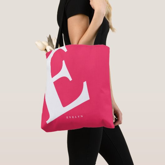 Große Anfangsphase | Moderne Typografie | Rosa Tasche (Von Nahem)