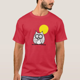 Große Augen Lustige Cartoon-Eule & Gelber Mond T-Shirt