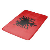 Große Badematte mit Flagge Albaniens (Schrägansicht)
