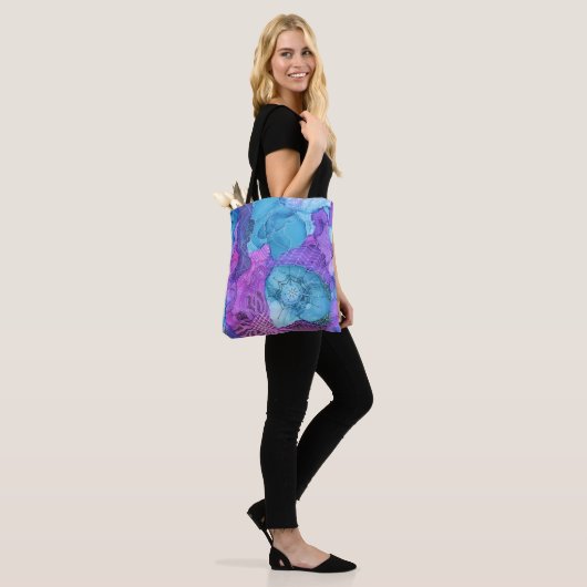 Große Blau-/Lavendel-Tasche Tasche (Am Model)