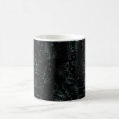 Große Blüte Blumenmuster Grauer personalisierter N Kaffeetasse (Mittel)