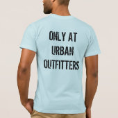 GROSSE BUCHSTABEN STELLEN DAS SHIRT HER (Rückseite)