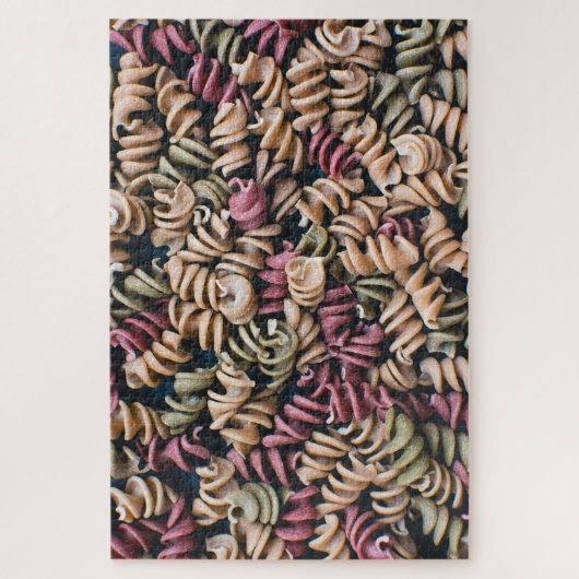 Grosse bunte Fusilli Pasta Puzzle (Vertikal)