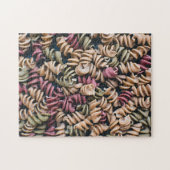 Grosse bunte Fusilli Pasta Puzzle (Horizontal)