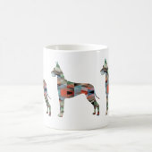 Große dane farbenfrohe geometrische Silhouette Kaffeetasse (Mittel)
