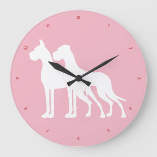Große Däne in Rosa Wanduhr