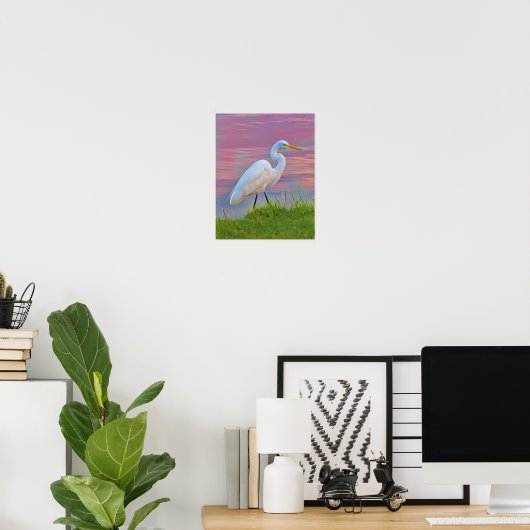 Große Egrets Spaziergang bei Sonnenaufgang Poster (Heimbüro)