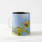 große Extrabiene auf Sonnenblume Zweifarbige Tasse (Vorderseite Links)