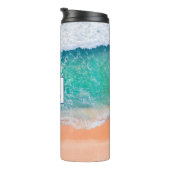 Große, feine blaue Monogramm, Strand-Szene Thermosbecher (Nach rechts gedreht)