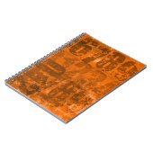 Große fette Zahlen auf brauner Orangengrunge Textu Notizblock (Linke Seite)