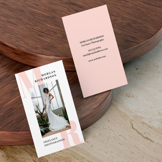 Große Fotografen rosa Typografie mit rosafarbenen Visitenkarte