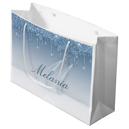 große Geschenktasche mit blauem Glitter-Monogramm Geschenktüte (Vorderseite Schrägansicht)