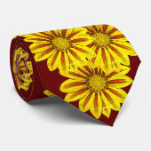 große, gewagte, rot-gelb gestreifte Blume Krawatte (Gerollt)