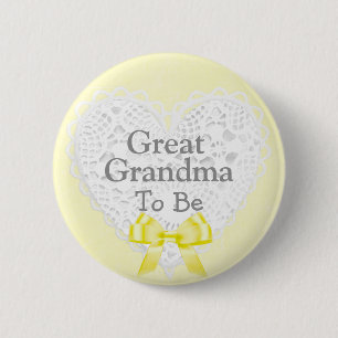 Große Großmutter, zum gelber Babyparty-Knopf zu Button