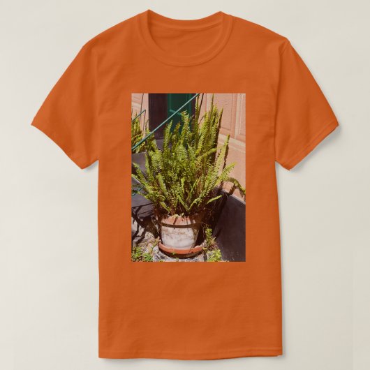 Große grüne Pflanze in der Blume T-Shirt (Design vorne)