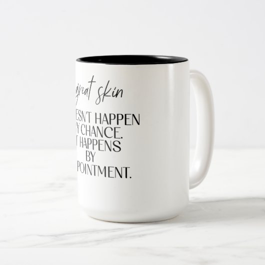 Große Haut passiert nicht durch Zufall Quot Zweifarbige Tasse (VorderseiteRechts)