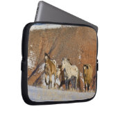 Große Hornberge, Pferde laufen Laptopschutzhülle (Vorne Rechts)