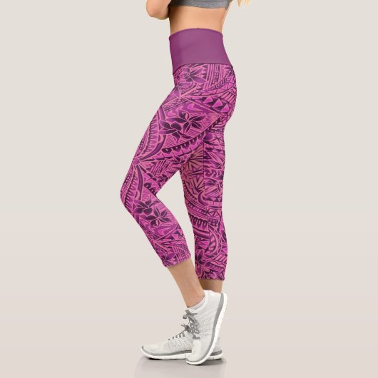 Große Kapelle/Tribal/Rose Capri Leggings (Links)