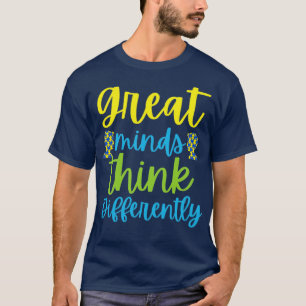 Große Köpfe denken anders über Autismus-Bewusstsei T-Shirt