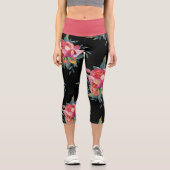 Große kühne Blume Muster auf Schwarzen Capri Leggi Leggings (Vorderseite)