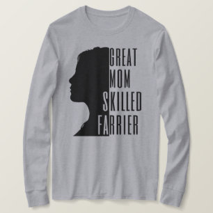 Große Mama Geschickte Farrier Einzigartiges Gesche T-Shirt
