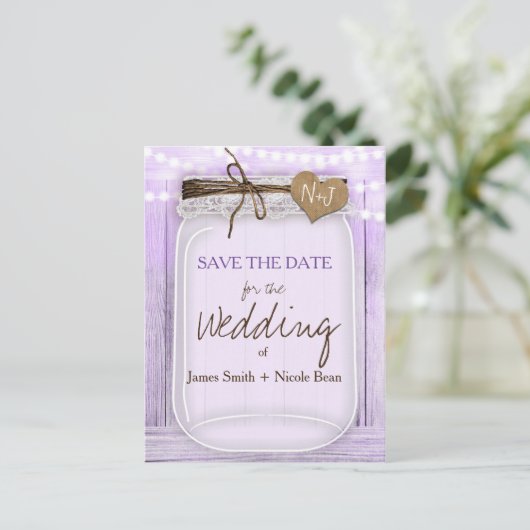Große Mason Jar Lavender Save the Date Lila Ankündigungspostkarte (Stehend Vorderseite)