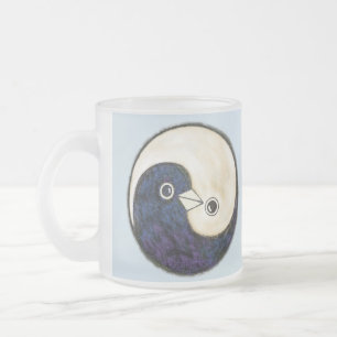 Große mattierte Tasse mit Yin Yang Tauben des Frie